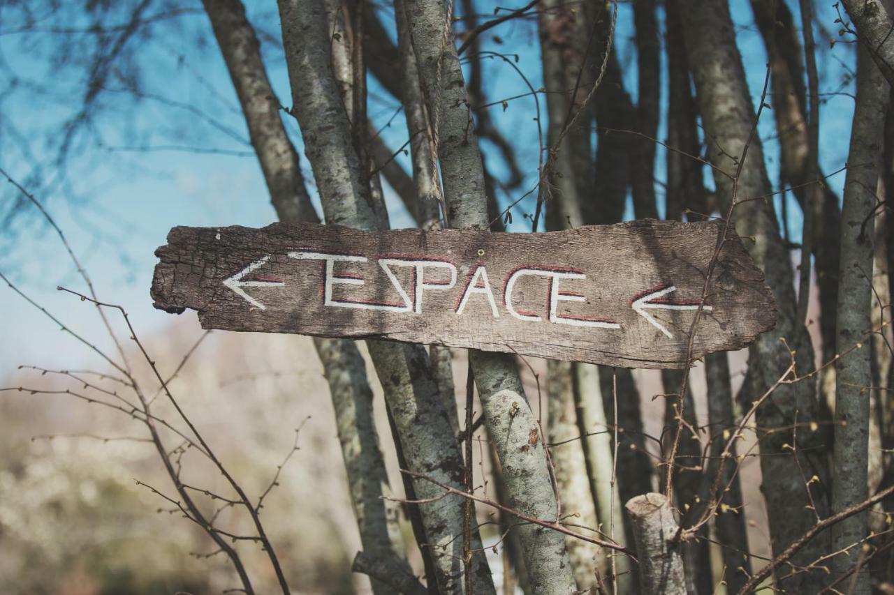 Voyage Spatio-Temporel Poussanges Dış mekan fotoğraf
